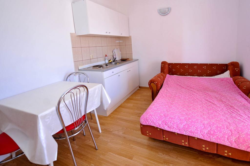 Dorica Dabo Apartment Novalja Exterior photo